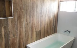 Back to wall bath installation